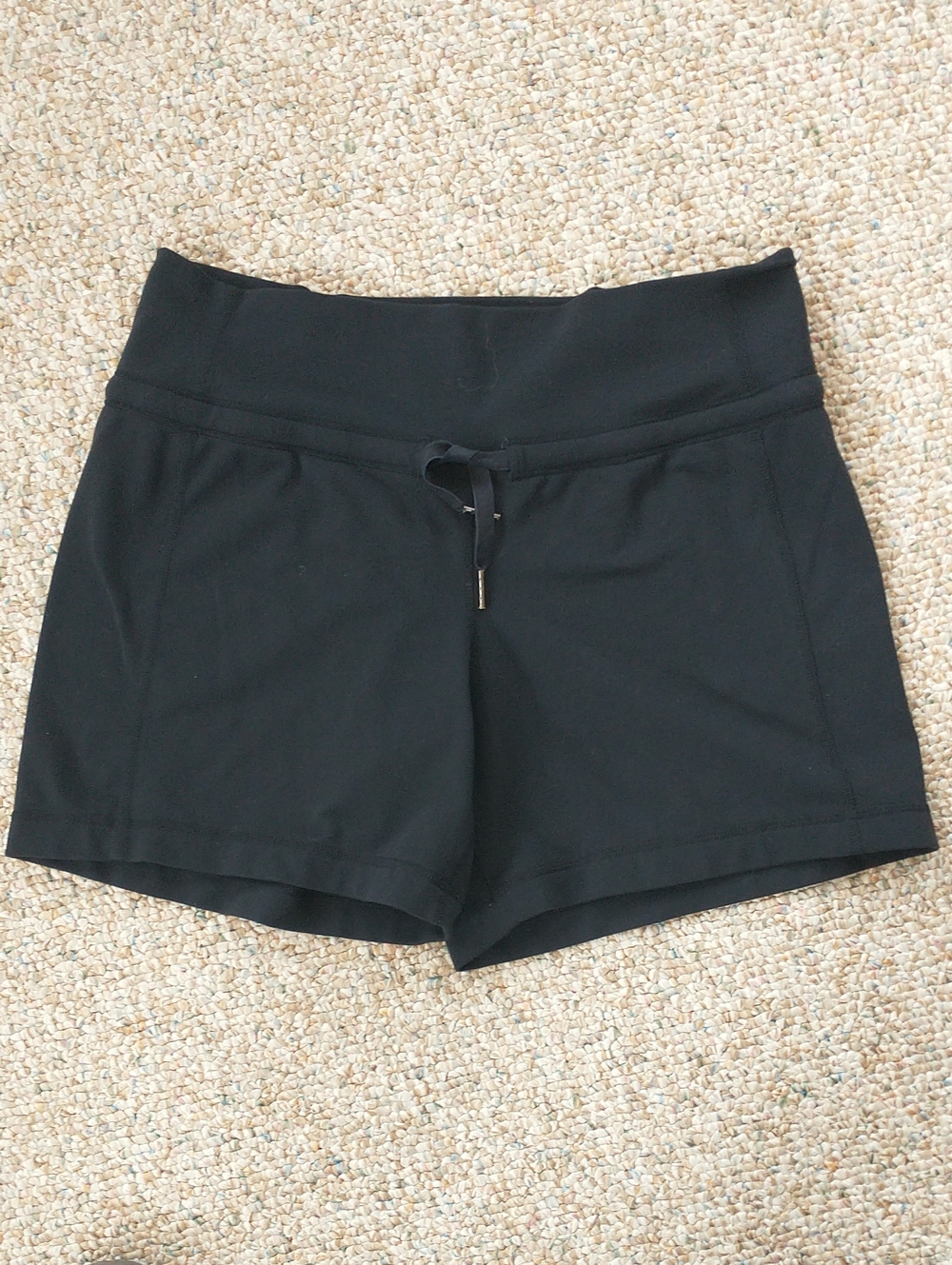Lululemon Athletic Shorts 5" Inseam Size 4